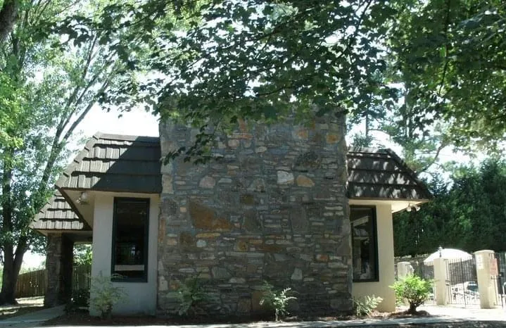 725 Dalrymple Road Unit 7b, Atlanta, Georgia 30328, 2 Bedrooms Bedrooms, ,2 BathroomsBathrooms,Residential,Sold,725 Dalrymple Road Unit 7b,7179634