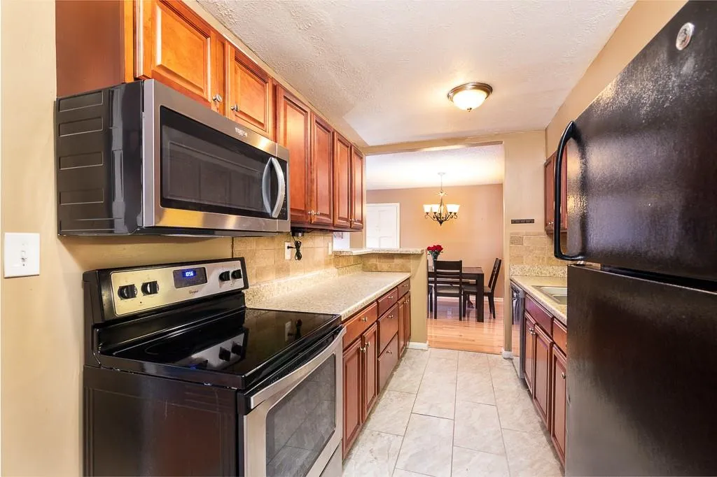 725 Dalrymple Road Unit 7b, Atlanta, Georgia 30328, 2 Bedrooms Bedrooms, ,2 BathroomsBathrooms,Residential,Sold,725 Dalrymple Road Unit 7b,7179634