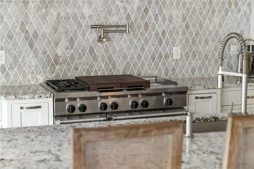 5514 Sherrell Drive Ne, Atlanta, Georgia 30342, 6 Bedrooms Bedrooms, ,6 BathroomsBathrooms,Residential,Sold,5514 Sherrell Drive Ne,7230468