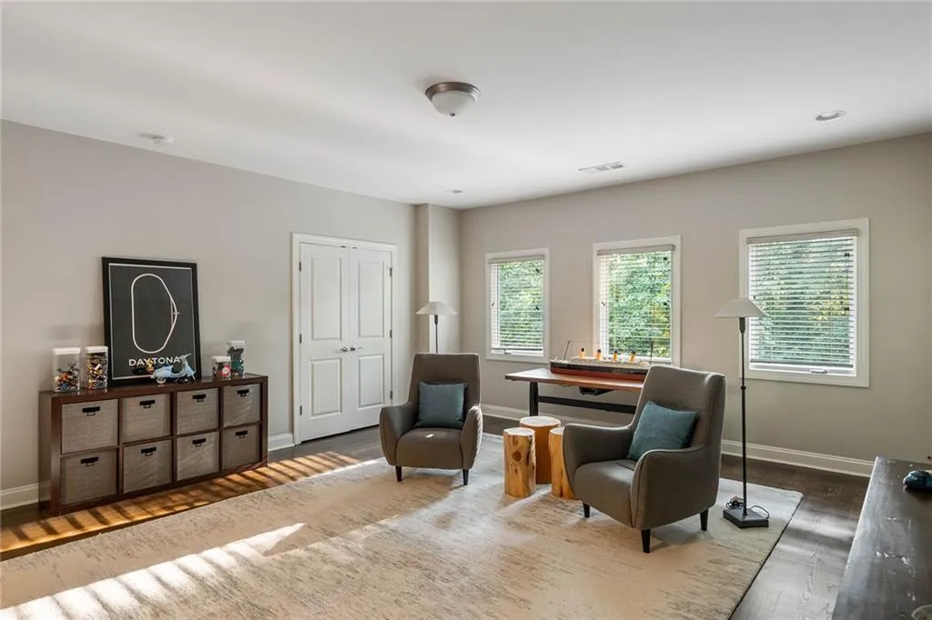 5514 Sherrell Drive Ne, Atlanta, Georgia 30342, 6 Bedrooms Bedrooms, ,6 BathroomsBathrooms,Residential,Sold,5514 Sherrell Drive Ne,7230468