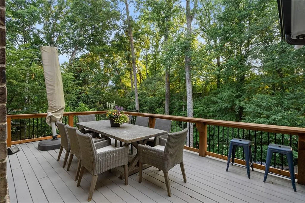 5514 Sherrell Drive Ne, Atlanta, Georgia 30342, 6 Bedrooms Bedrooms, ,6 BathroomsBathrooms,Residential,Sold,5514 Sherrell Drive Ne,7230468