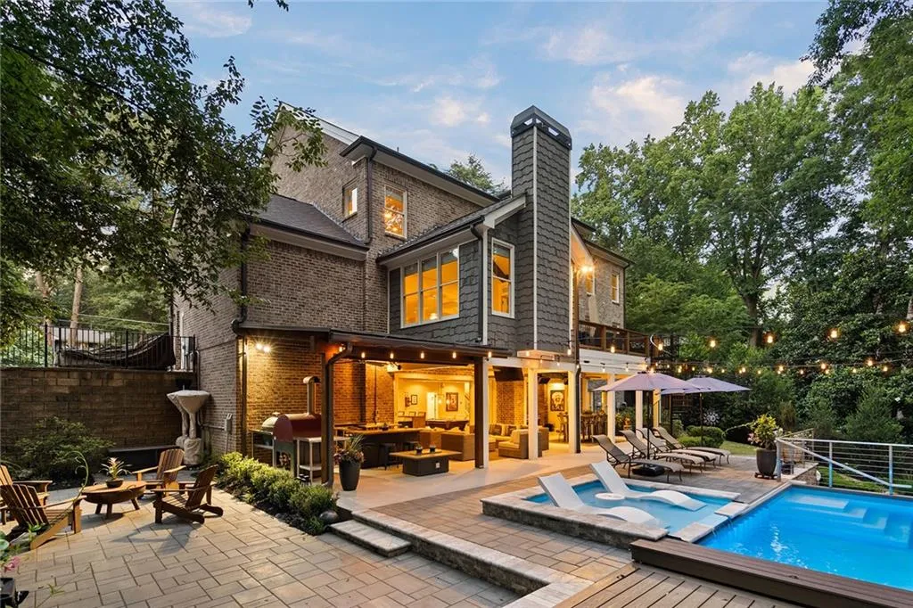 5514 Sherrell Drive Ne, Atlanta, Georgia 30342, 6 Bedrooms Bedrooms, ,6 BathroomsBathrooms,Residential,Sold,5514 Sherrell Drive Ne,7230468