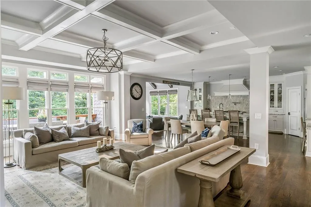 5514 Sherrell Drive Ne, Atlanta, Georgia 30342, 6 Bedrooms Bedrooms, ,6 BathroomsBathrooms,Residential,Sold,5514 Sherrell Drive Ne,7230468