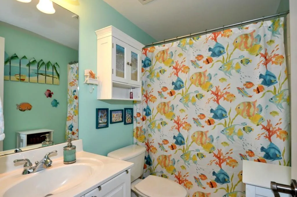 5949 Reddington Way, Sandy Springs, Georgia 30328, 3 Bedrooms Bedrooms, ,3 BathroomsBathrooms,Residential,Sold,5949 Reddington Way,5506895