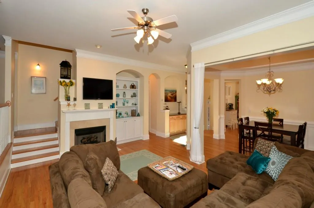 5949 Reddington Way, Sandy Springs, Georgia 30328, 3 Bedrooms Bedrooms, ,3 BathroomsBathrooms,Residential,Sold,5949 Reddington Way,5506895