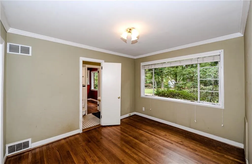 348 Meadowbrook Drive, Sandy Springs, Georgia 30342, 3 Bedrooms Bedrooms, ,2 BathroomsBathrooms,Residential,Sold,348 Meadowbrook Drive,5901344