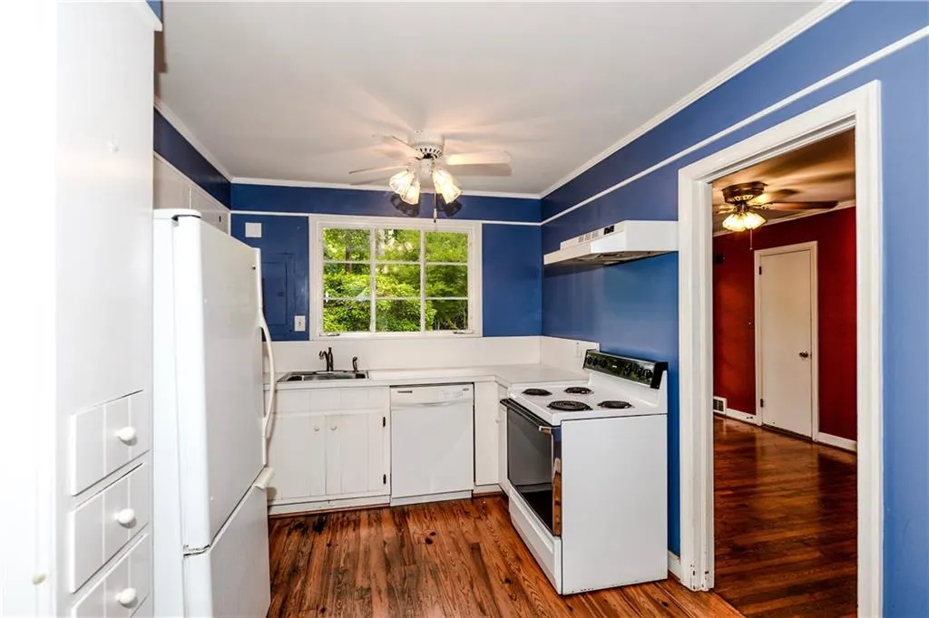 348 Meadowbrook Drive, Sandy Springs, Georgia 30342, 3 Bedrooms Bedrooms, ,2 BathroomsBathrooms,Residential,Sold,348 Meadowbrook Drive,5901344