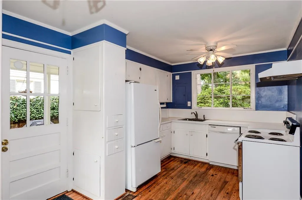 348 Meadowbrook Drive, Sandy Springs, Georgia 30342, 3 Bedrooms Bedrooms, ,2 BathroomsBathrooms,Residential,Sold,348 Meadowbrook Drive,5901344