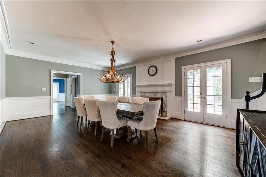 265 Grapevine Run, Sandy Springs, Georgia 30350, 4 Bedrooms Bedrooms, ,4 BathroomsBathrooms,Residential,Sold,265 Grapevine Run,7078213