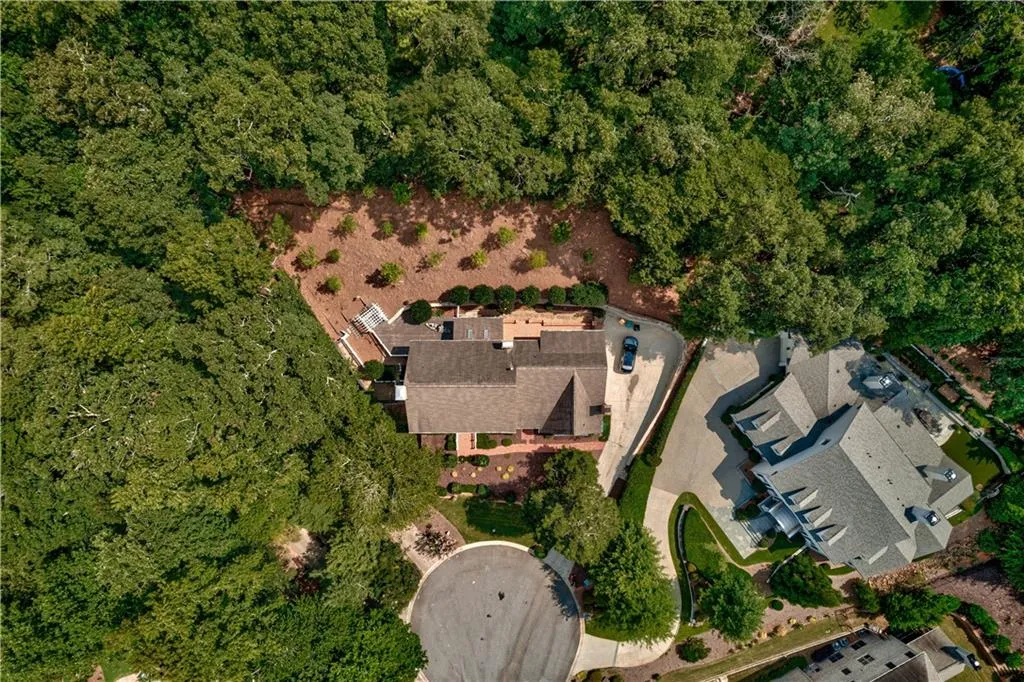 265 Grapevine Run, Sandy Springs, Georgia 30350, 4 Bedrooms Bedrooms, ,4 BathroomsBathrooms,Residential,Sold,265 Grapevine Run,7078213