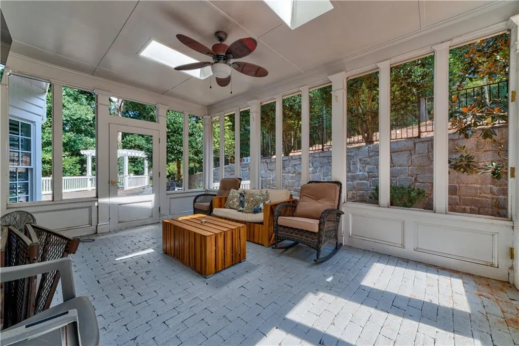 265 Grapevine Run, Sandy Springs, Georgia 30350, 4 Bedrooms Bedrooms, ,4 BathroomsBathrooms,Residential,Sold,265 Grapevine Run,7078213