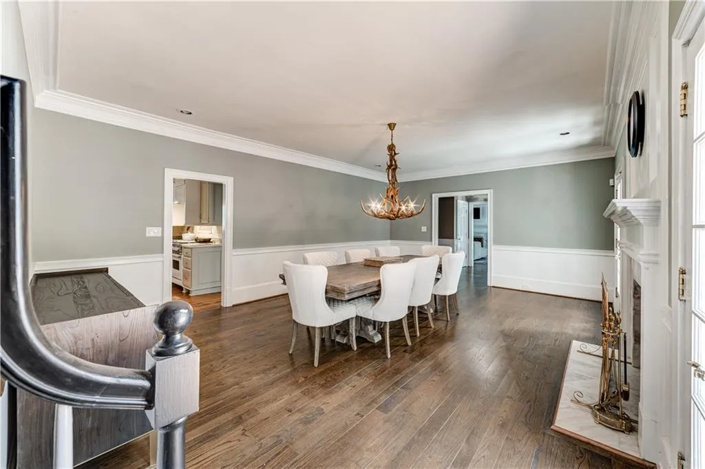 265 Grapevine Run, Sandy Springs, Georgia 30350, 4 Bedrooms Bedrooms, ,4 BathroomsBathrooms,Residential,Sold,265 Grapevine Run,7078213