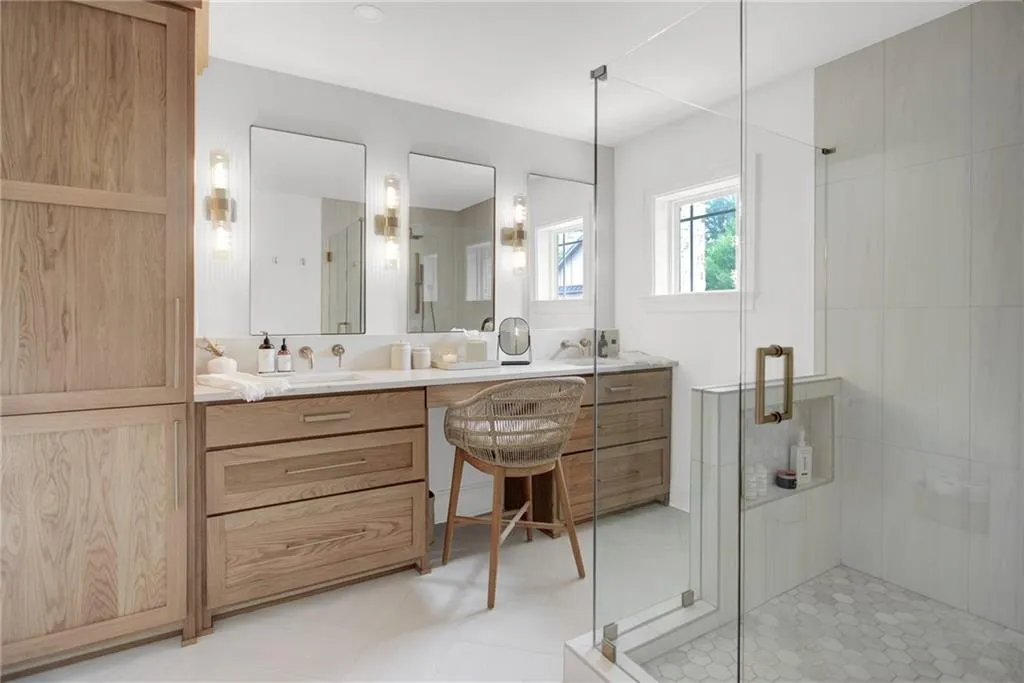 62 High Top Point, Atlanta, Georgia 30328, 3 Bedrooms Bedrooms, ,3 BathroomsBathrooms,Residential,Sold,62 High Top Point,7099569