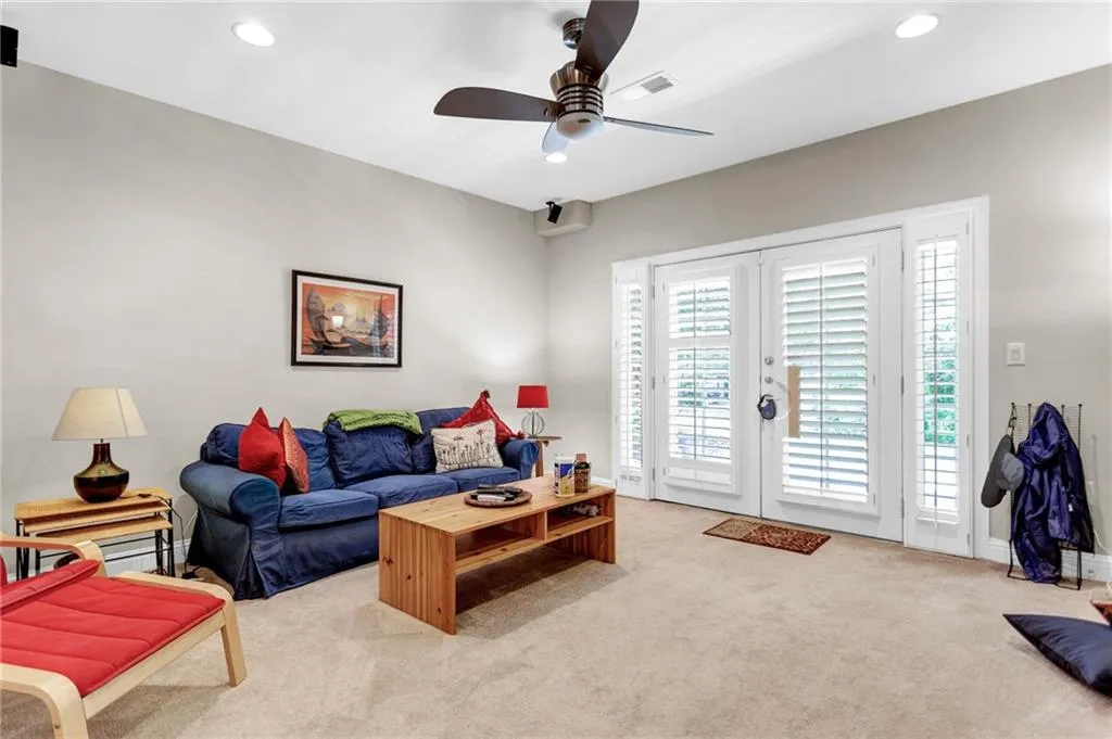 5455 Glenridge View, Atlanta, Georgia 30342, 4 Bedrooms Bedrooms, ,4 BathroomsBathrooms,Residential,Sold,5455 Glenridge View,7090367