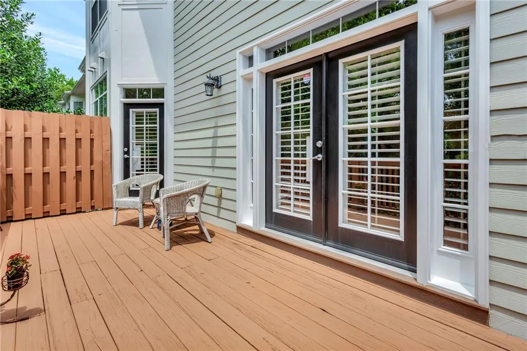 5455 Glenridge View, Atlanta, Georgia 30342, 4 Bedrooms Bedrooms, ,4 BathroomsBathrooms,Residential,Sold,5455 Glenridge View,7090367