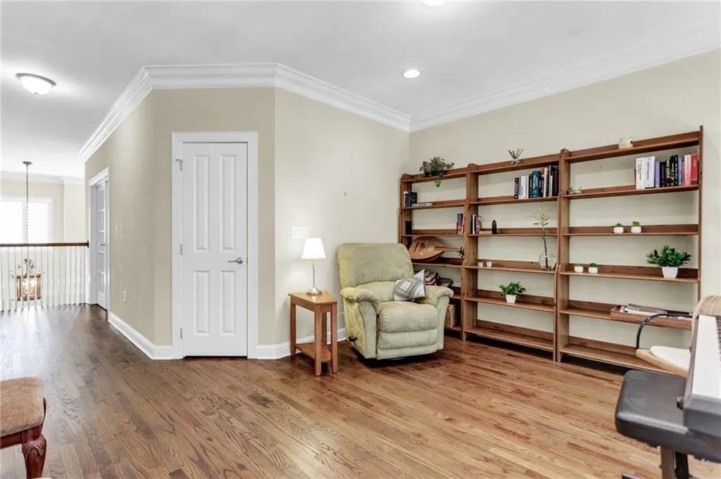 5455 Glenridge View, Atlanta, Georgia 30342, 4 Bedrooms Bedrooms, ,4 BathroomsBathrooms,Residential,Sold,5455 Glenridge View,7090367