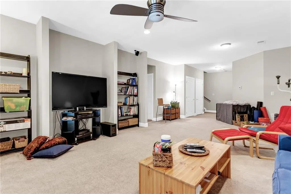 5455 Glenridge View, Atlanta, Georgia 30342, 4 Bedrooms Bedrooms, ,4 BathroomsBathrooms,Residential,Sold,5455 Glenridge View,7090367