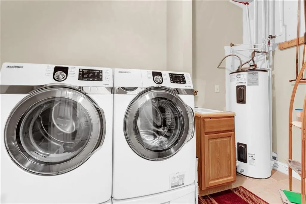 5455 Glenridge View, Atlanta, Georgia 30342, 4 Bedrooms Bedrooms, ,4 BathroomsBathrooms,Residential,Sold,5455 Glenridge View,7090367