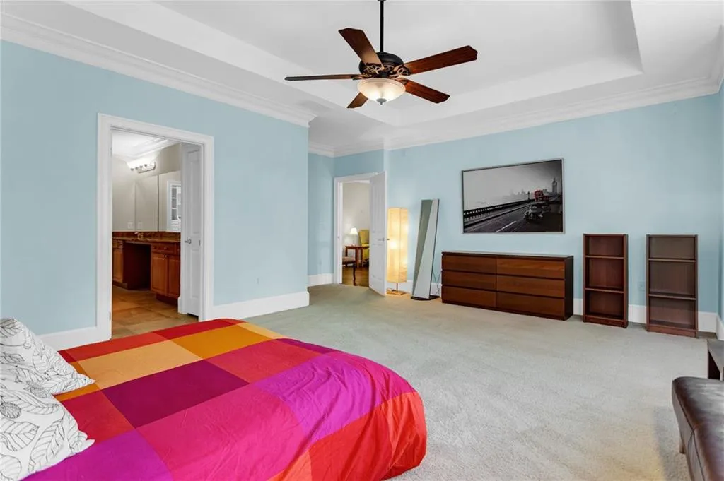 5455 Glenridge View, Atlanta, Georgia 30342, 4 Bedrooms Bedrooms, ,4 BathroomsBathrooms,Residential,Sold,5455 Glenridge View,7090367