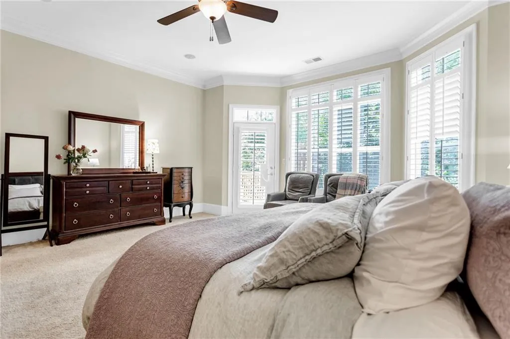 5455 Glenridge View, Atlanta, Georgia 30342, 4 Bedrooms Bedrooms, ,4 BathroomsBathrooms,Residential,Sold,5455 Glenridge View,7090367