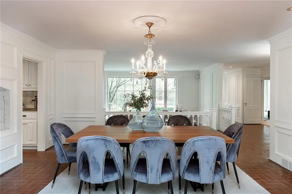 4830 Jett Road, Atlanta, Georgia 30327, 4 Bedrooms Bedrooms, ,2 BathroomsBathrooms,Residential,Sold,4830 Jett Road,7193131