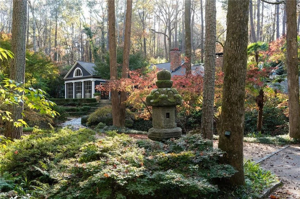 4830 Jett Road, Atlanta, Georgia 30327, 4 Bedrooms Bedrooms, ,2 BathroomsBathrooms,Residential,Sold,4830 Jett Road,7193131