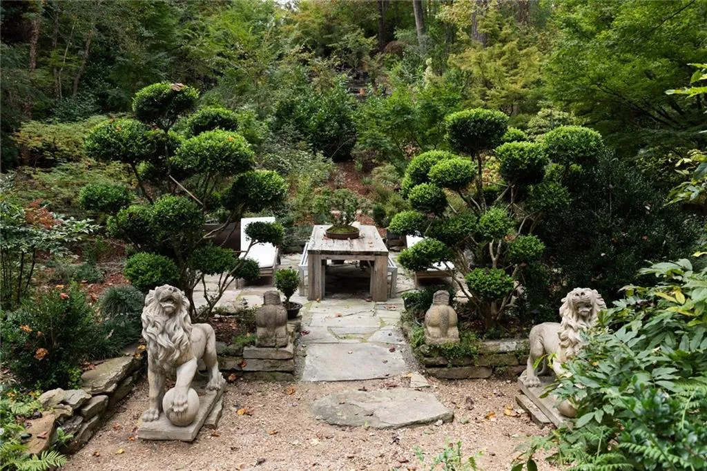 4830 Jett Road, Atlanta, Georgia 30327, 4 Bedrooms Bedrooms, ,2 BathroomsBathrooms,Residential,Sold,4830 Jett Road,7193131