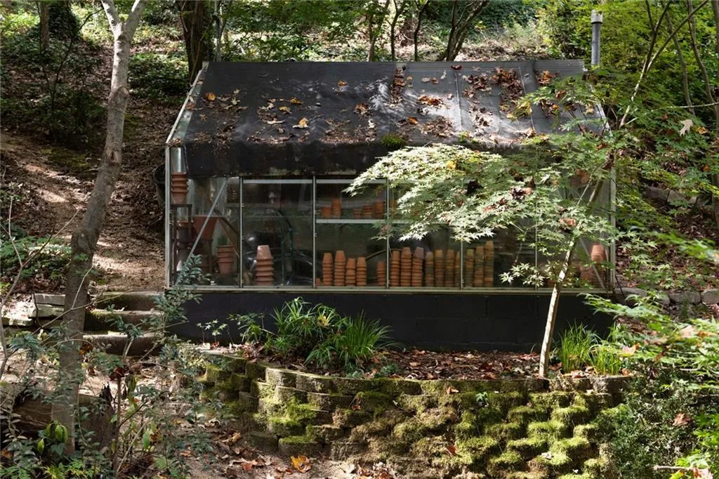 4830 Jett Road, Atlanta, Georgia 30327, 4 Bedrooms Bedrooms, ,2 BathroomsBathrooms,Residential,Sold,4830 Jett Road,7193131