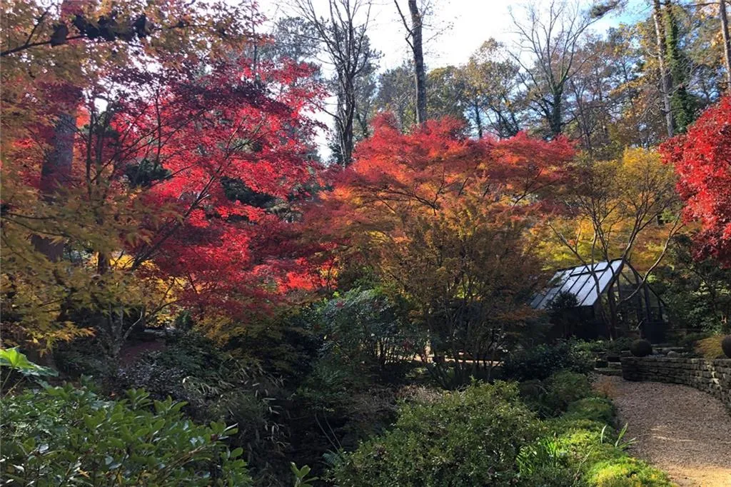 4830 Jett Road, Atlanta, Georgia 30327, 4 Bedrooms Bedrooms, ,2 BathroomsBathrooms,Residential,Sold,4830 Jett Road,7193131