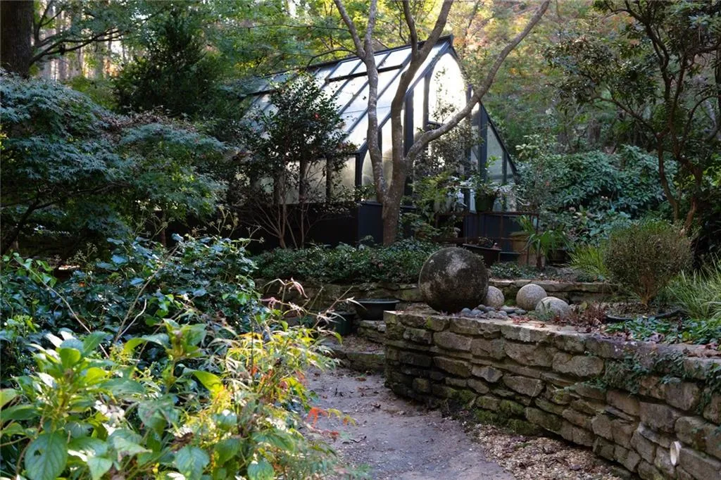 4830 Jett Road, Atlanta, Georgia 30327, 4 Bedrooms Bedrooms, ,2 BathroomsBathrooms,Residential,Sold,4830 Jett Road,7193131