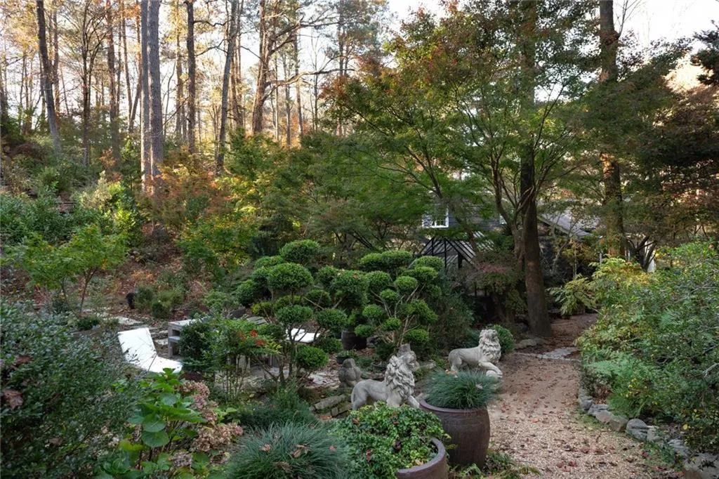 4830 Jett Road, Atlanta, Georgia 30327, 4 Bedrooms Bedrooms, ,2 BathroomsBathrooms,Residential,Sold,4830 Jett Road,7193131