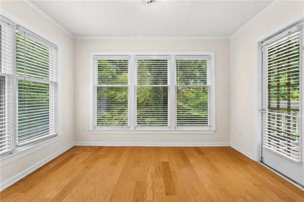 111 Abingdon Way, Sandy Springs, Georgia 30328, 2 Bedrooms Bedrooms, ,2 BathroomsBathrooms,Residential,For Sale,111 Abingdon Way,7627803