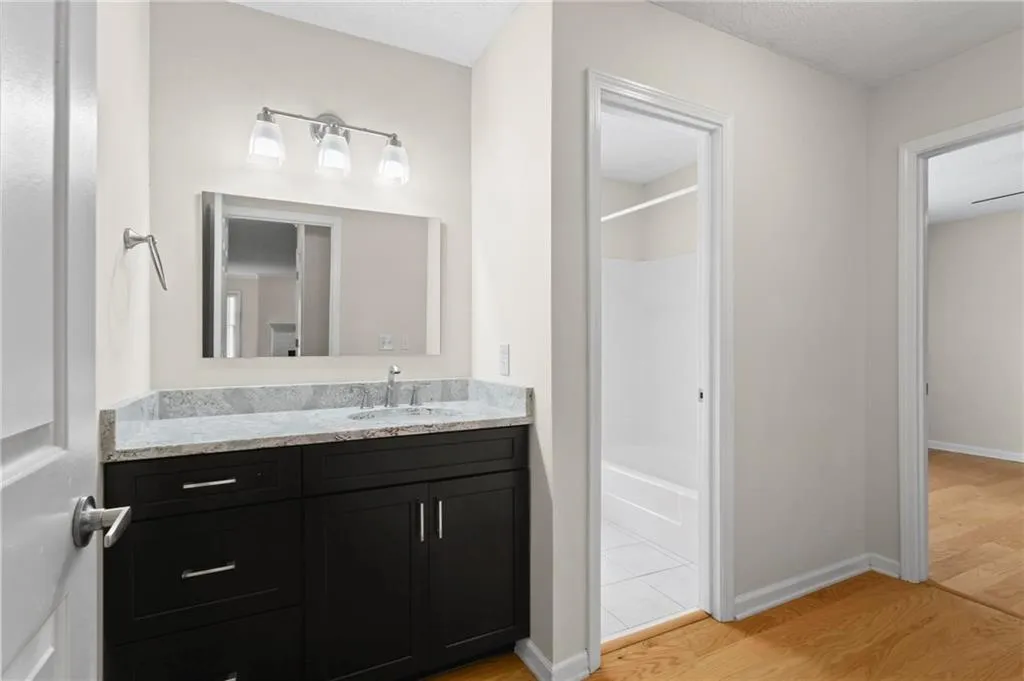 111 Abingdon Way, Sandy Springs, Georgia 30328, 2 Bedrooms Bedrooms, ,2 BathroomsBathrooms,Residential,For Sale,111 Abingdon Way,7627803
