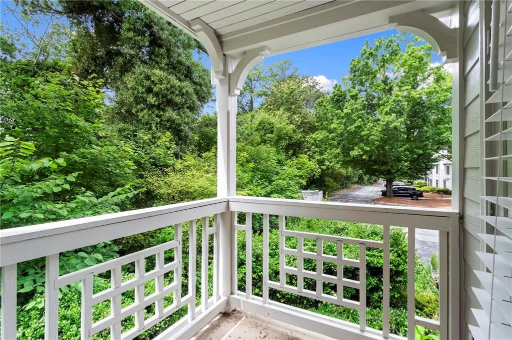 111 Abingdon Way, Sandy Springs, Georgia 30328, 2 Bedrooms Bedrooms, ,2 BathroomsBathrooms,Residential,For Sale,111 Abingdon Way,7627803