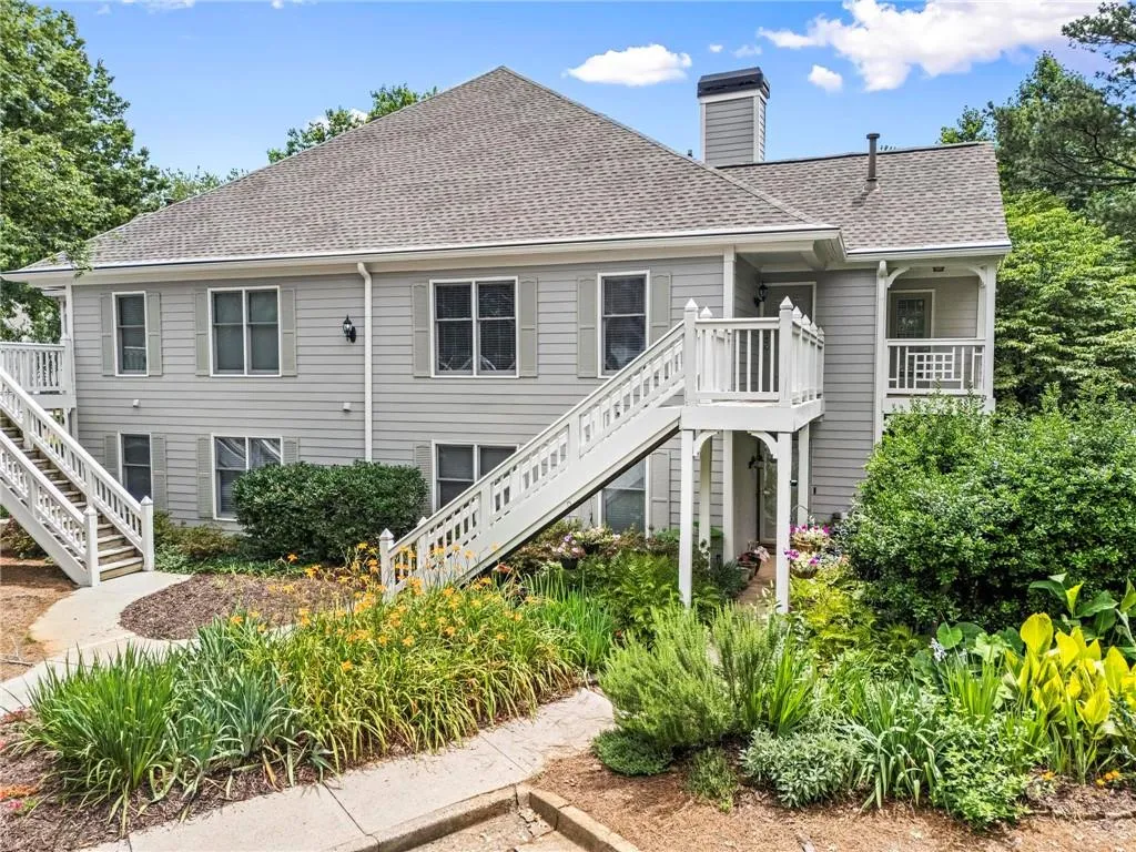111 Abingdon Way, Sandy Springs, Georgia 30328, 2 Bedrooms Bedrooms, ,2 BathroomsBathrooms,Residential,For Sale,111 Abingdon Way,7627803