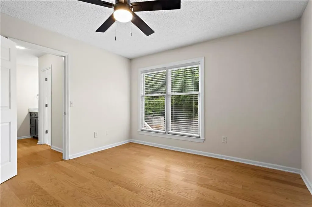 111 Abingdon Way, Sandy Springs, Georgia 30328, 2 Bedrooms Bedrooms, ,2 BathroomsBathrooms,Residential,For Sale,111 Abingdon Way,7627803