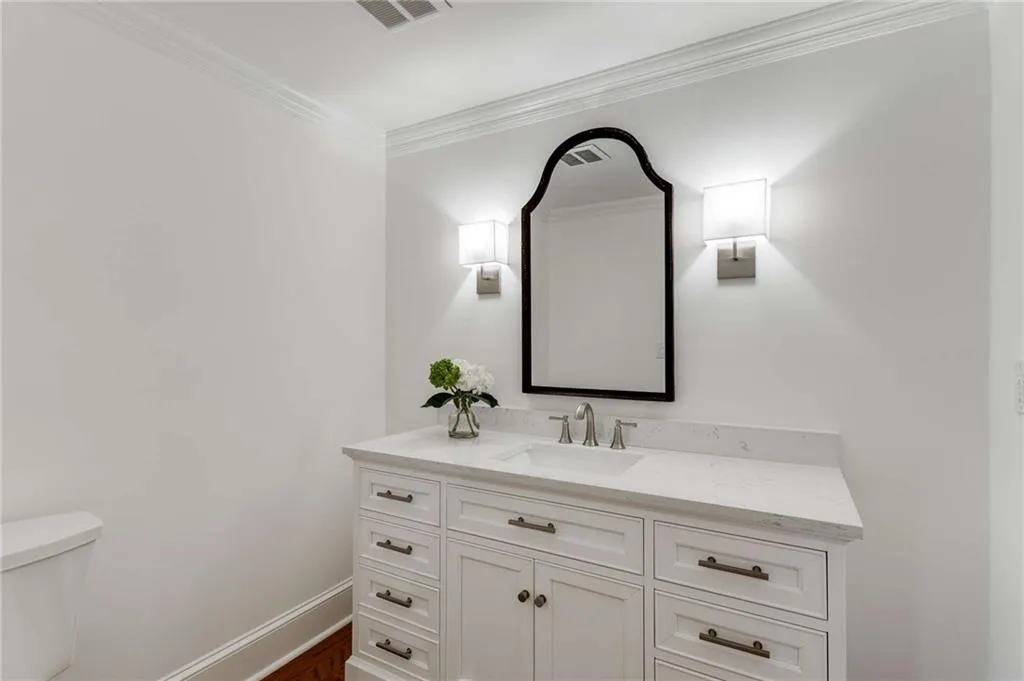 14 Willow Glen Ne, Atlanta, Georgia 30342, 3 Bedrooms Bedrooms, ,2 BathroomsBathrooms,Residential,Sold,14 Willow Glen Ne,7475635