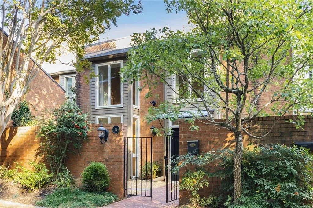 14 Willow Glen Ne, Atlanta, Georgia 30342, 3 Bedrooms Bedrooms, ,2 BathroomsBathrooms,Residential,Sold,14 Willow Glen Ne,7475635