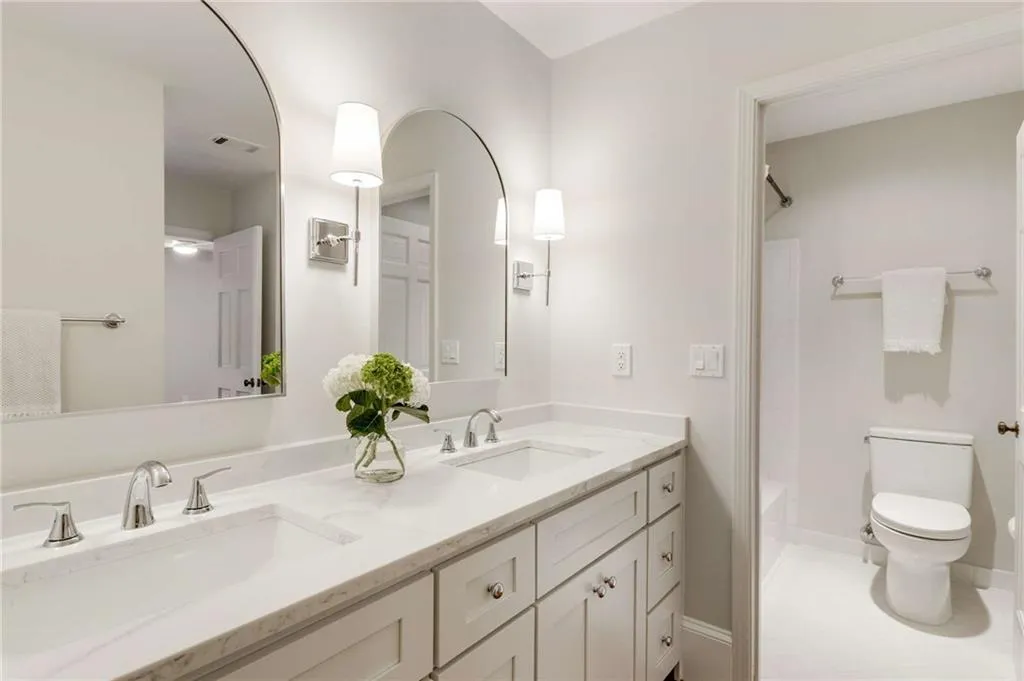 14 Willow Glen Ne, Atlanta, Georgia 30342, 3 Bedrooms Bedrooms, ,2 BathroomsBathrooms,Residential,Sold,14 Willow Glen Ne,7475635