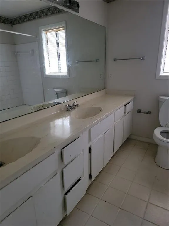 7530 Spalding Lane, Sandy Springs, Georgia 30350, 5 Bedrooms Bedrooms, ,4 BathroomsBathrooms,Residential,Sold,7530 Spalding Lane,6985190