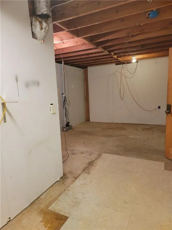 7530 Spalding Lane, Sandy Springs, Georgia 30350, 5 Bedrooms Bedrooms, ,4 BathroomsBathrooms,Residential,Sold,7530 Spalding Lane,6985190