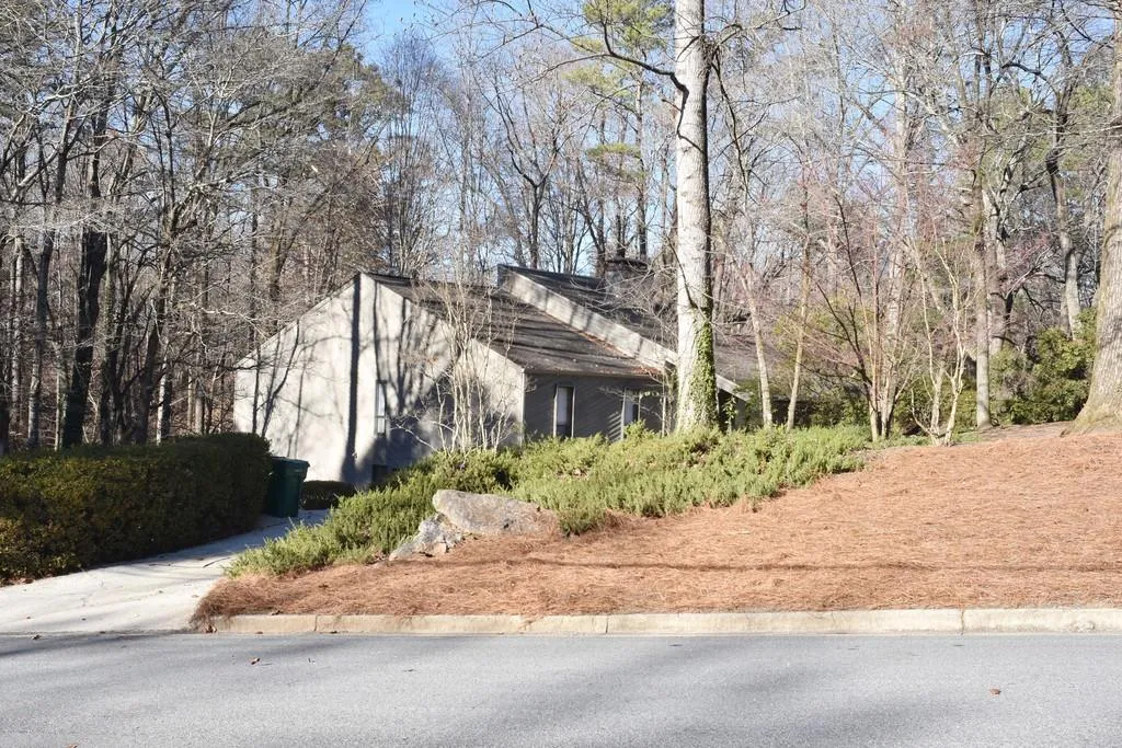 1210 Tynecastle Way, Sandy Springs, Georgia 30350, 4 Bedrooms Bedrooms, ,3 BathroomsBathrooms,Residential,Sold,1210 Tynecastle Way,6115182