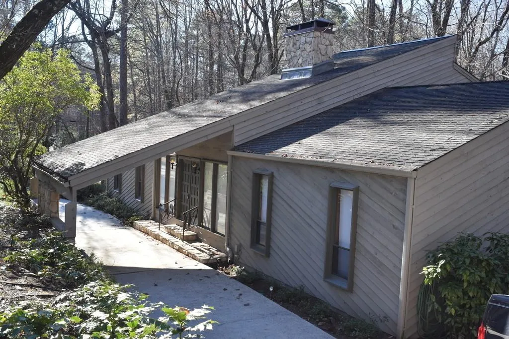 1210 Tynecastle Way, Sandy Springs, Georgia 30350, 4 Bedrooms Bedrooms, ,3 BathroomsBathrooms,Residential,Sold,1210 Tynecastle Way,6115182
