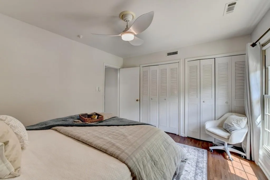 5400 Roswell Road Unit N1, Sandy Springs, Georgia 30342, 2 Bedrooms Bedrooms, ,2 BathroomsBathrooms,Residential,Sold,5400 Roswell Road Unit N1,7572673