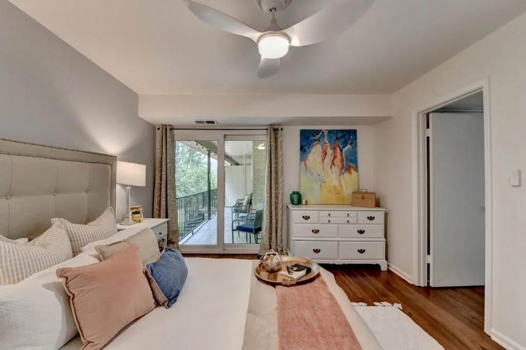 5400 Roswell Road Unit N1, Sandy Springs, Georgia 30342, 2 Bedrooms Bedrooms, ,2 BathroomsBathrooms,Residential,Sold,5400 Roswell Road Unit N1,7572673