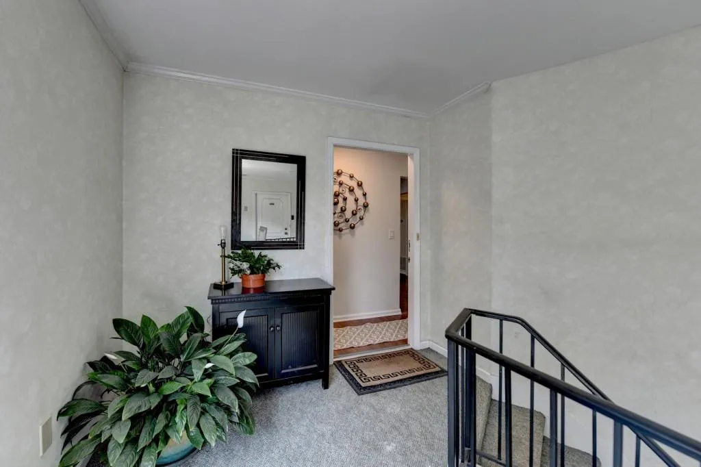 5400 Roswell Road Unit N1, Sandy Springs, Georgia 30342, 2 Bedrooms Bedrooms, ,2 BathroomsBathrooms,Residential,Sold,5400 Roswell Road Unit N1,7572673