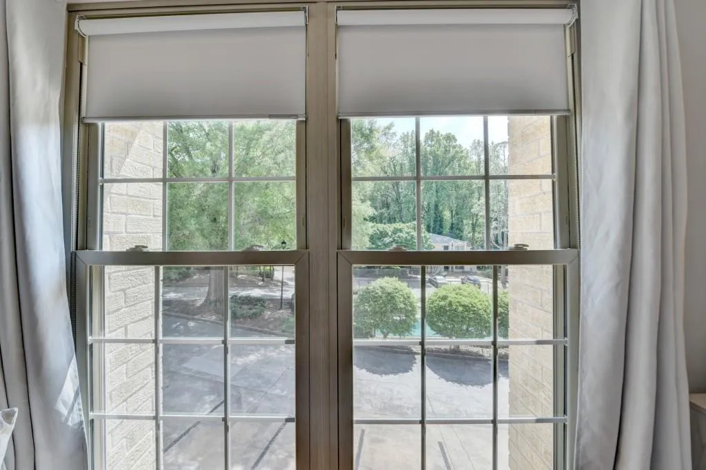 5400 Roswell Road Unit N1, Sandy Springs, Georgia 30342, 2 Bedrooms Bedrooms, ,2 BathroomsBathrooms,Residential,Sold,5400 Roswell Road Unit N1,7572673