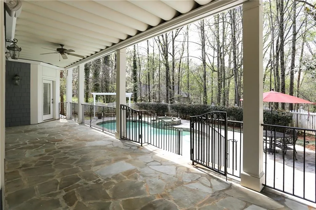 460 Montwicke Chase, Atlanta, Georgia 30327, 5 Bedrooms Bedrooms, ,5 BathroomsBathrooms,Residential,Sold,460 Montwicke Chase,6532160