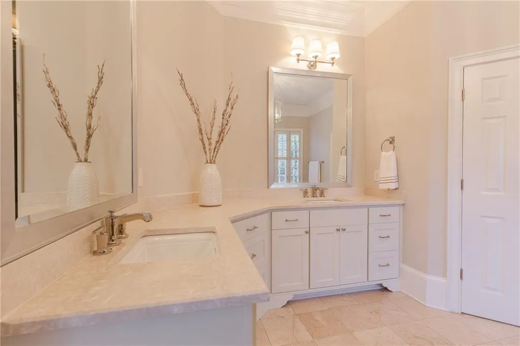 460 Montwicke Chase, Atlanta, Georgia 30327, 5 Bedrooms Bedrooms, ,5 BathroomsBathrooms,Residential,Sold,460 Montwicke Chase,6532160