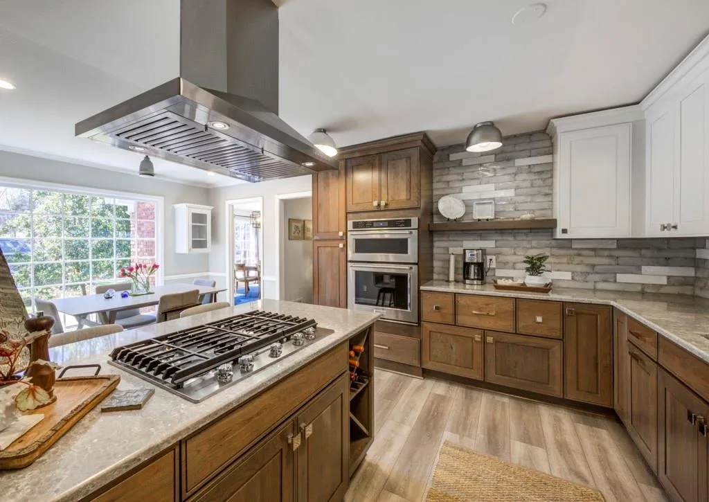 7160 Twin Branch Road, Atlanta, Georgia 30328, 4 Bedrooms Bedrooms, ,3 BathroomsBathrooms,Residential,Sold,7160 Twin Branch Road,7020330